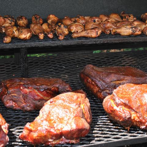 Meat Up For This Year’s Barbecue Competition, Battle Below the Clouds at Ruby Falls