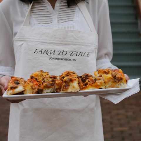 Jonesborough’s Locally Grown Farm to Table Dinner Showcases Area Farms 