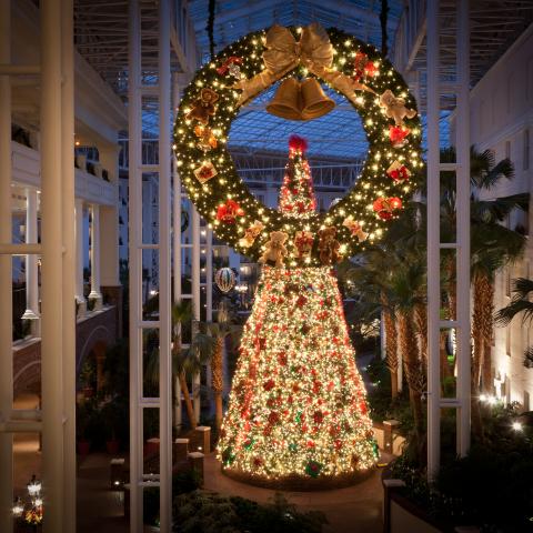 Christmas is Here Again in This Week’s Tennessee Tourism Round Up