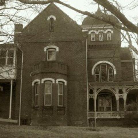 Yarn Exchange Present Chilling Halloween Tales in Jonesborough