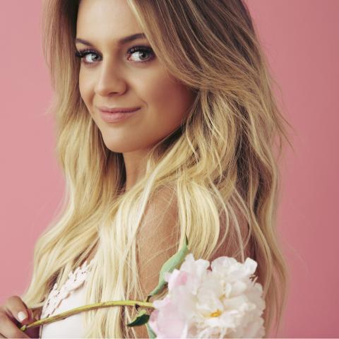 Kelsea Ballerini to “Flip The Switch” On The Opry’s Signature Barn for Annual “Opry Goes Pink” in Support of the Fight Against Breast Cancer
