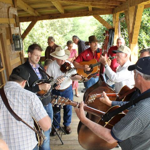 Spend Spring in Townsend During Townsend in the Smokies Spring Festival and Old Timers Day